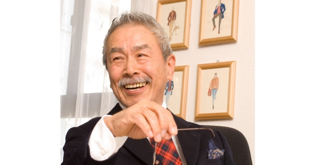 スーツのVゾーンから春色をとり入れて下さい スーツのVゾーンから春色をとり入れて下さい