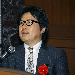 メガネの歴史を変える