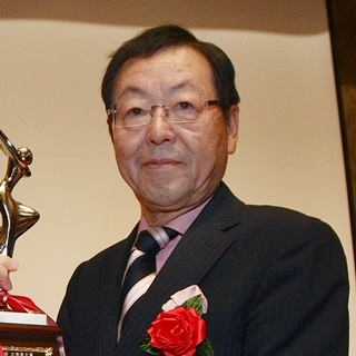 企業家大賞《家具・インテリア価格革命賞》